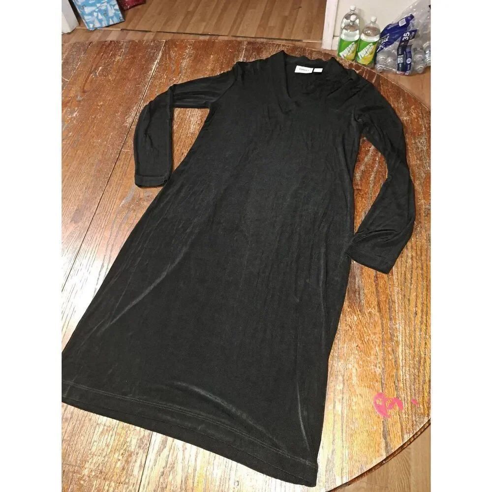 Small Size 4 Chicos Travelers 0 Black Long Sleeve VNeck Midi Dress with Stretch